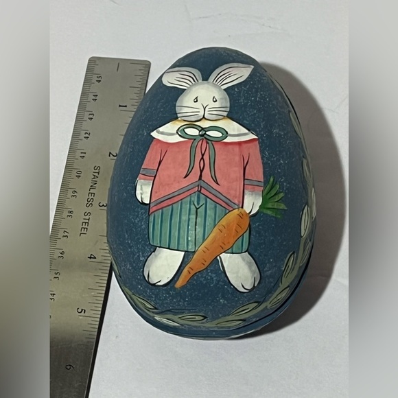 Vintage Paper Mache Hand Painted Bunny Rabbit Easter Egg Gift Box - Picture 9 of 14